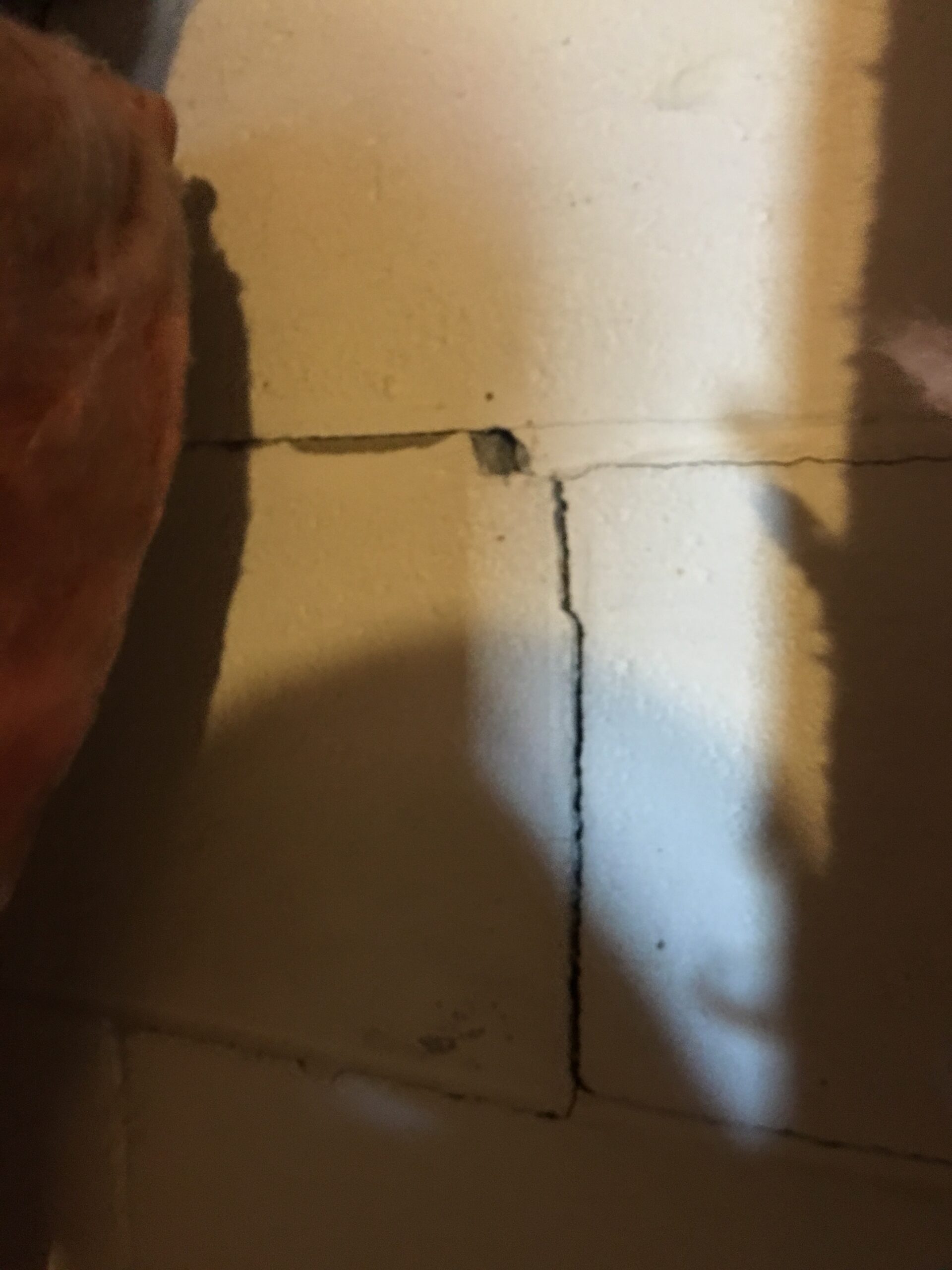 wall crack